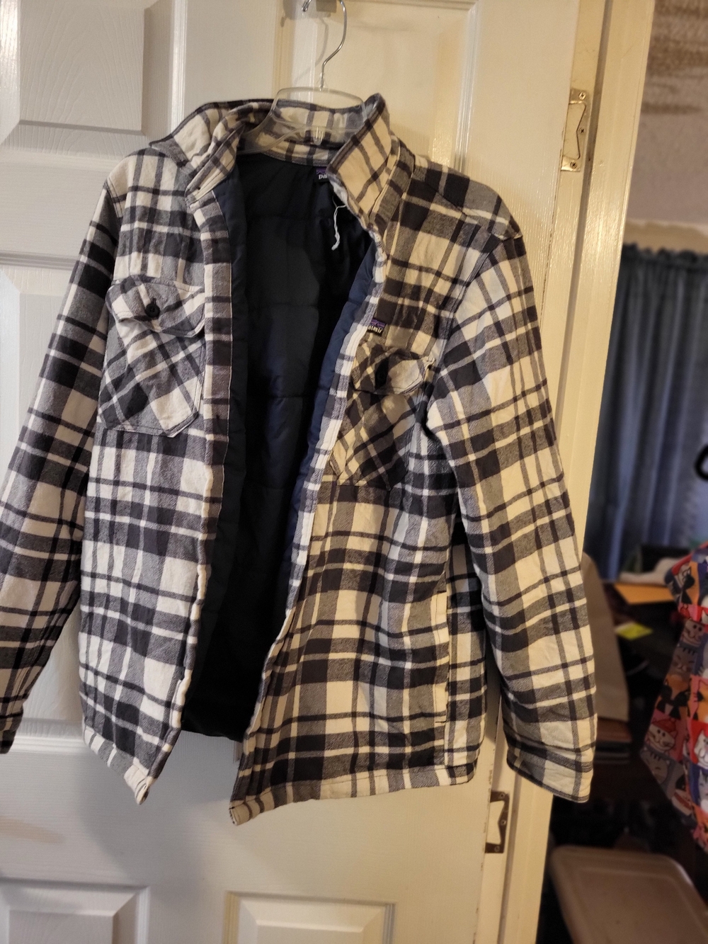 Mens Used Patagonia Grey Plaid Jacket with Multicolor Logo